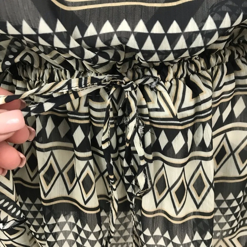 Jessica Simpson Swimwear Beach Cover - Size M